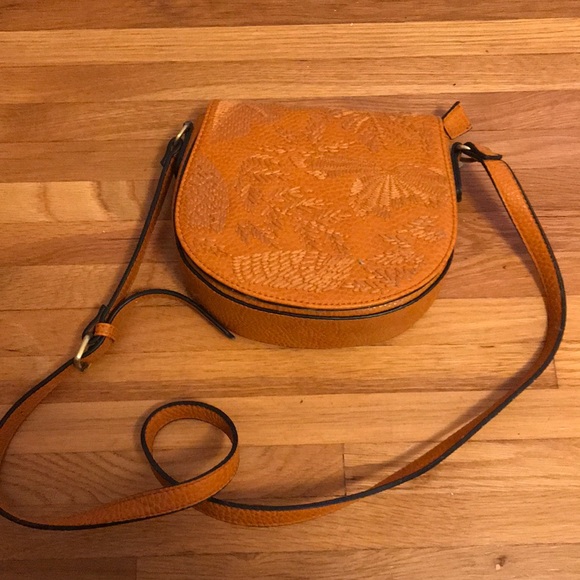 🔥3 for $30 🔥Tan satchel - Picture 1 of 3
